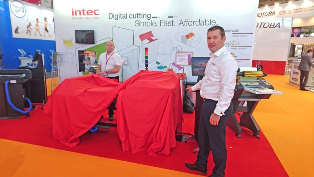 FB8000PRO Unveiled at FESPA '19